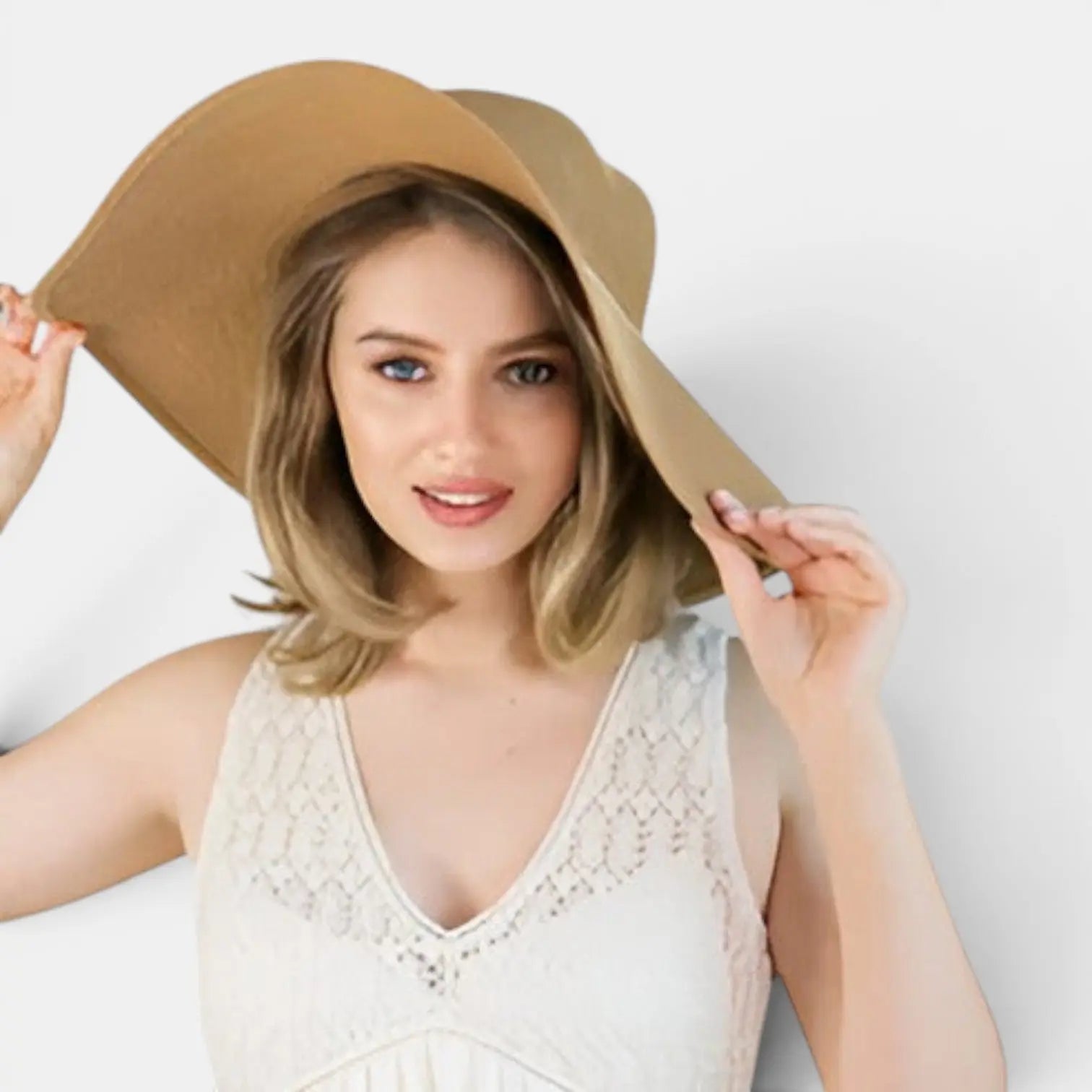 Chapeau Paille Tressée Bord Extra Large Protection Solaire Femme La Boutique du Chapeau
