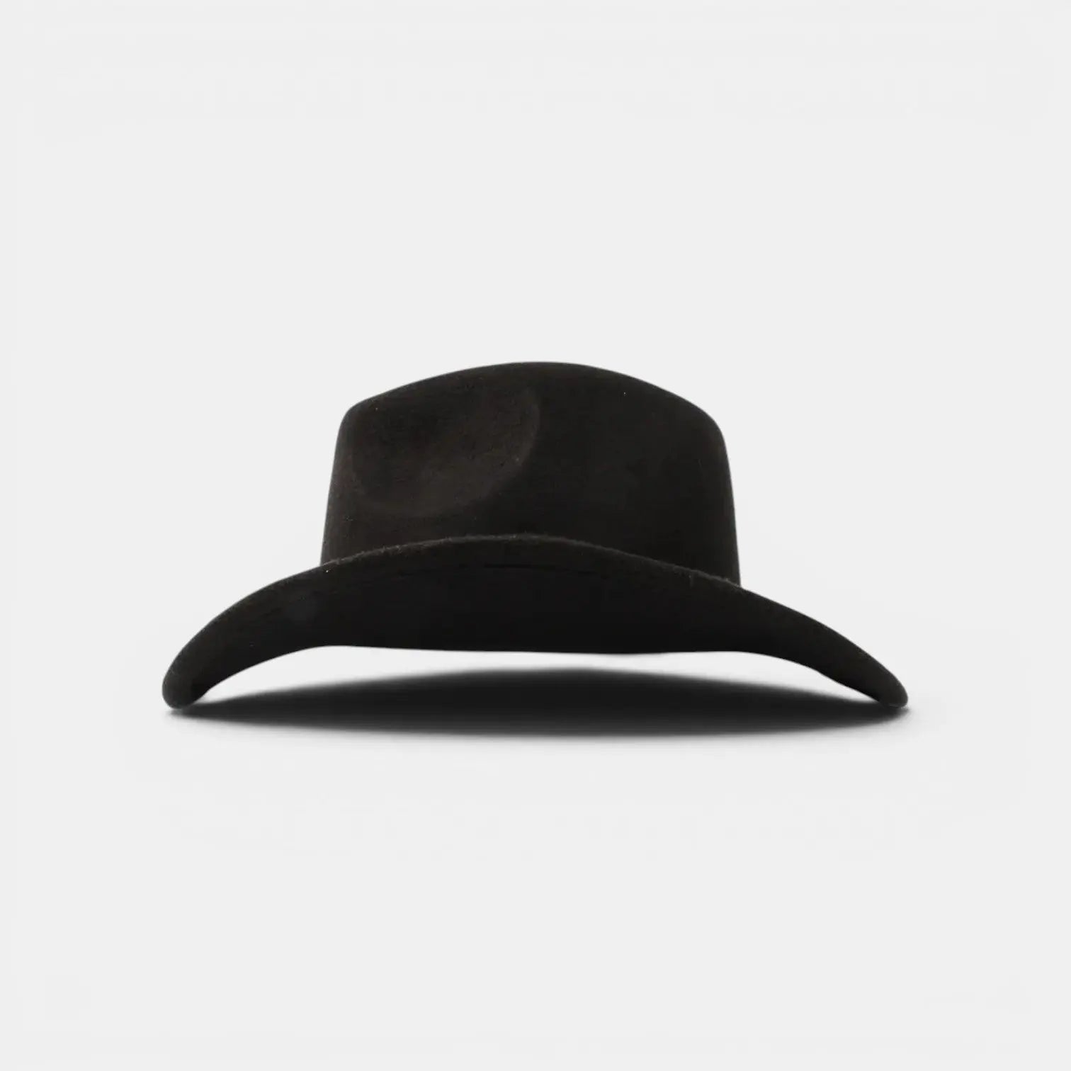 Chapeau Cowboy Feutre Noir Calotte Haute Bande Cuir Unisexe La Boutique du Chapeau
