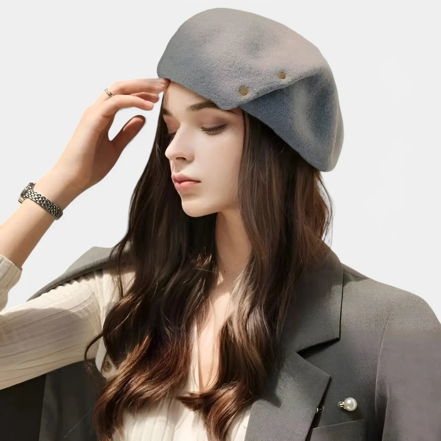 Béret Laine Clous Dorés Femme