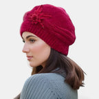 Bonnet Tricoté Fleur Décorative Femme La Boutique du Chapeau