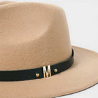 Chapeau Fedora Feutre Bande Cuir Initiale Dorée La Boutique du Chapeau