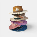 Chapeau Fedora Effet Suédine Carte As et Plume Homme La Boutique du Chapeau